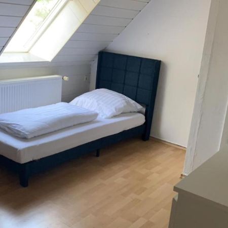 Zimmer In Wohnung Monteure Apartment Kuche Modern Enger Eksteriør bilde