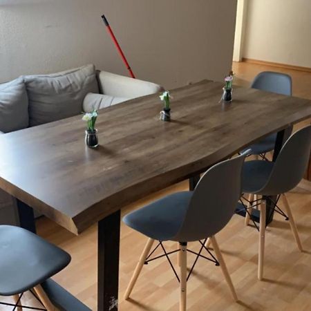 Zimmer In Wohnung Monteure Apartment Kuche Modern Enger Eksteriør bilde